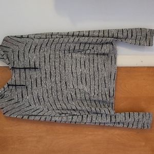 cropped gray hoodie!